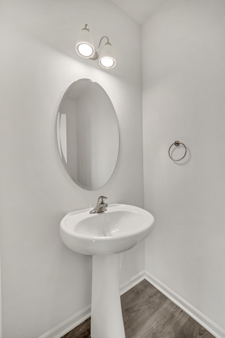 60 Grey Wolf Drive, Wheeling, IL 60090