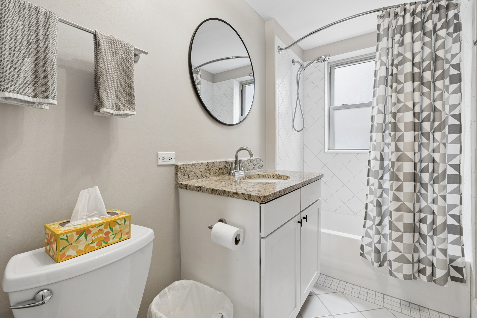 219 N Oak Park Avenue #3E, Oak Park, IL 60302