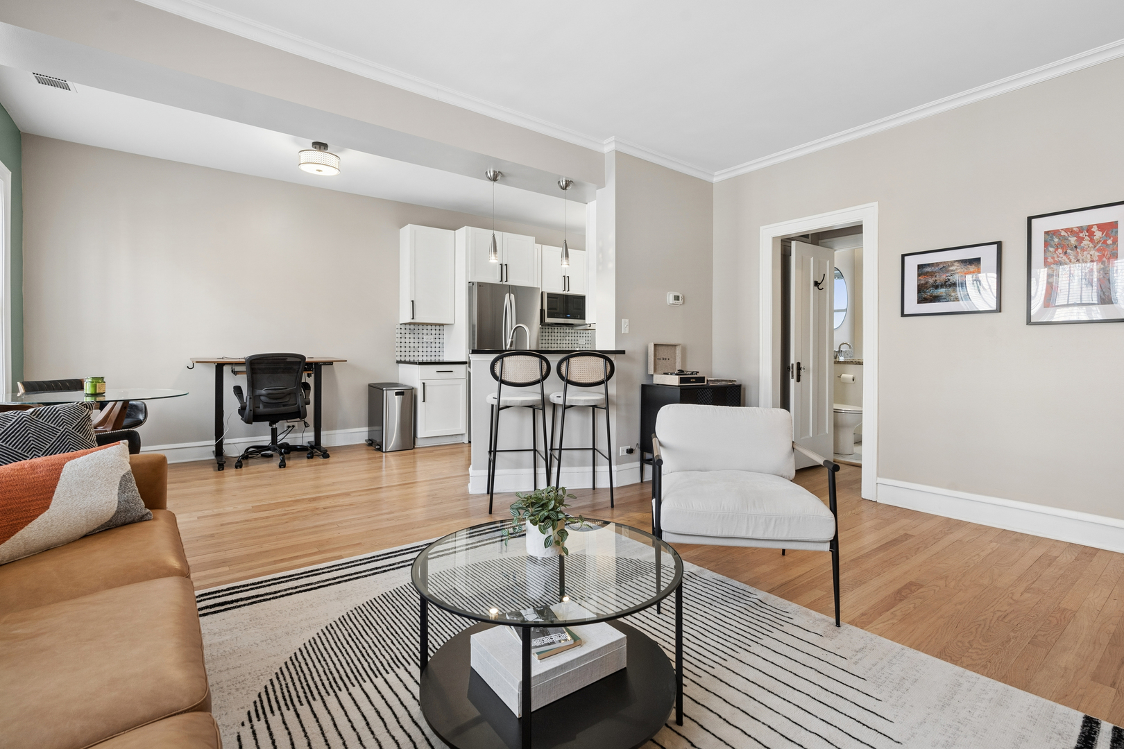 219 N Oak Park Avenue #3E, Oak Park, IL 60302