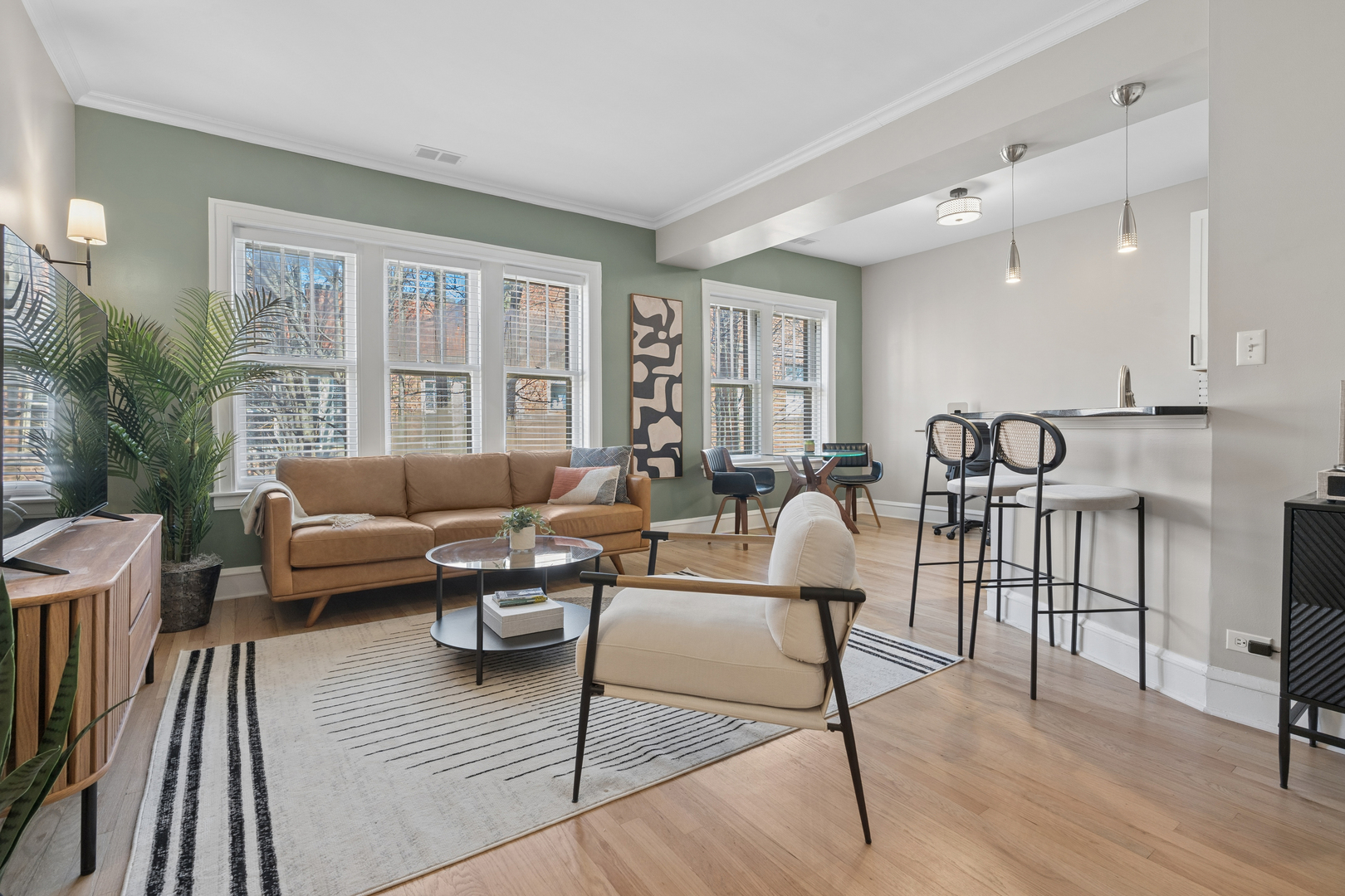 219 N Oak Park Avenue #3E, Oak Park, IL 60302