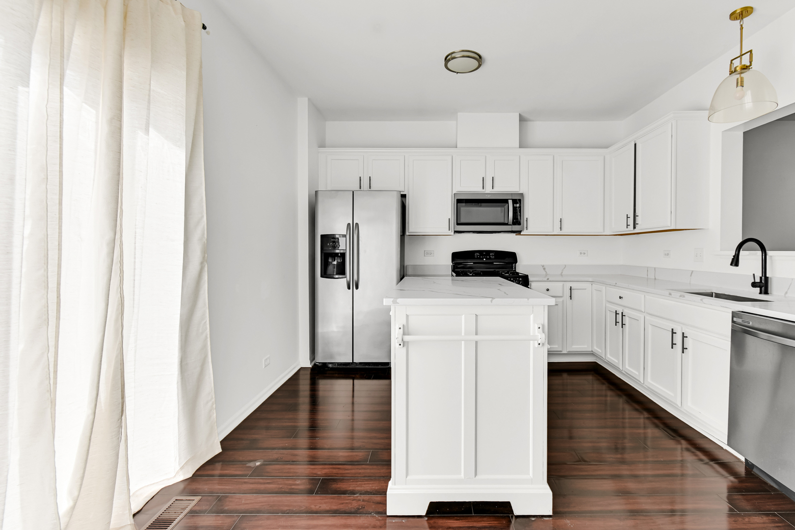 7515 Savoy Lane #C, Bridgeview, IL 60455