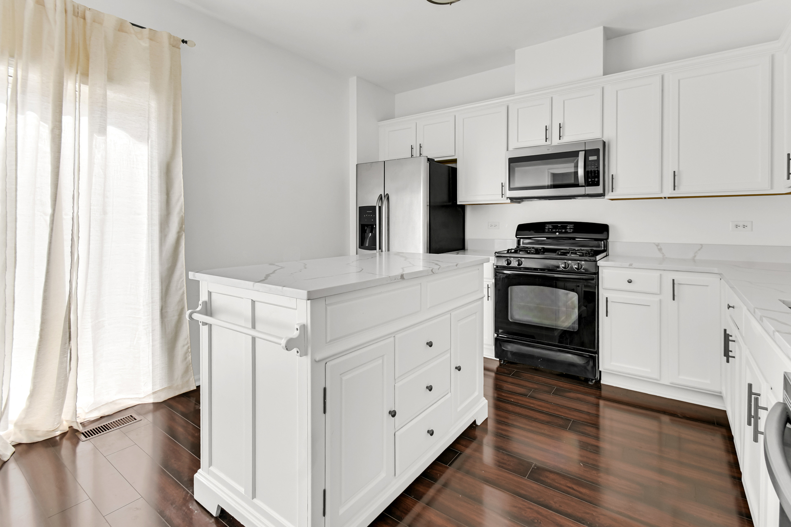 7515 Savoy Lane #C, Bridgeview, IL 60455