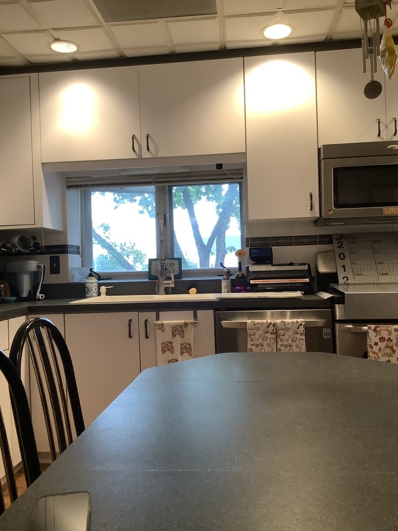 3600 S Union Avenue, Chicago, IL 60609