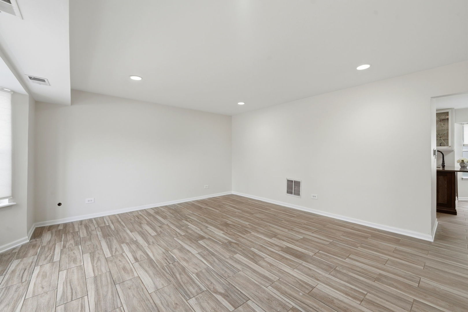 348 RICHARD Court, Vernon Hills, IL 60061