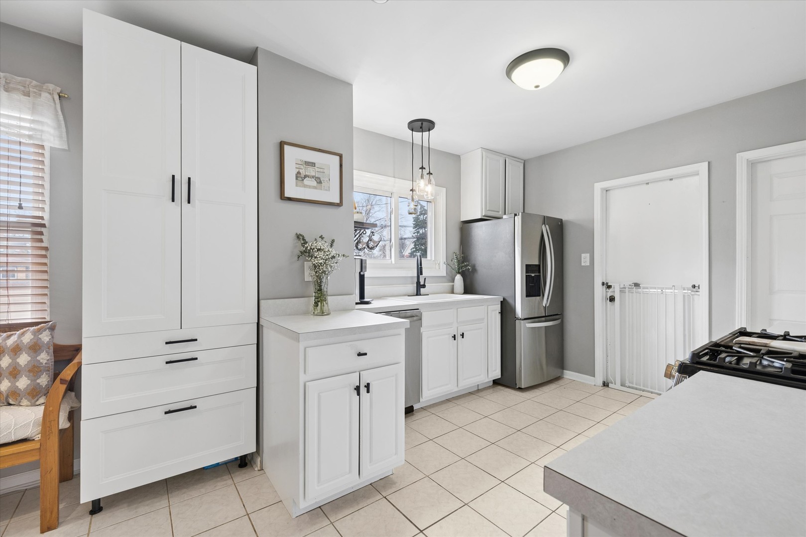 3317 N Osceola Avenue, Chicago, IL 60634