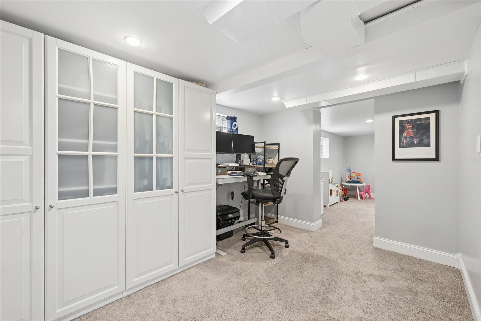 3317 N Osceola Avenue, Chicago, IL 60634