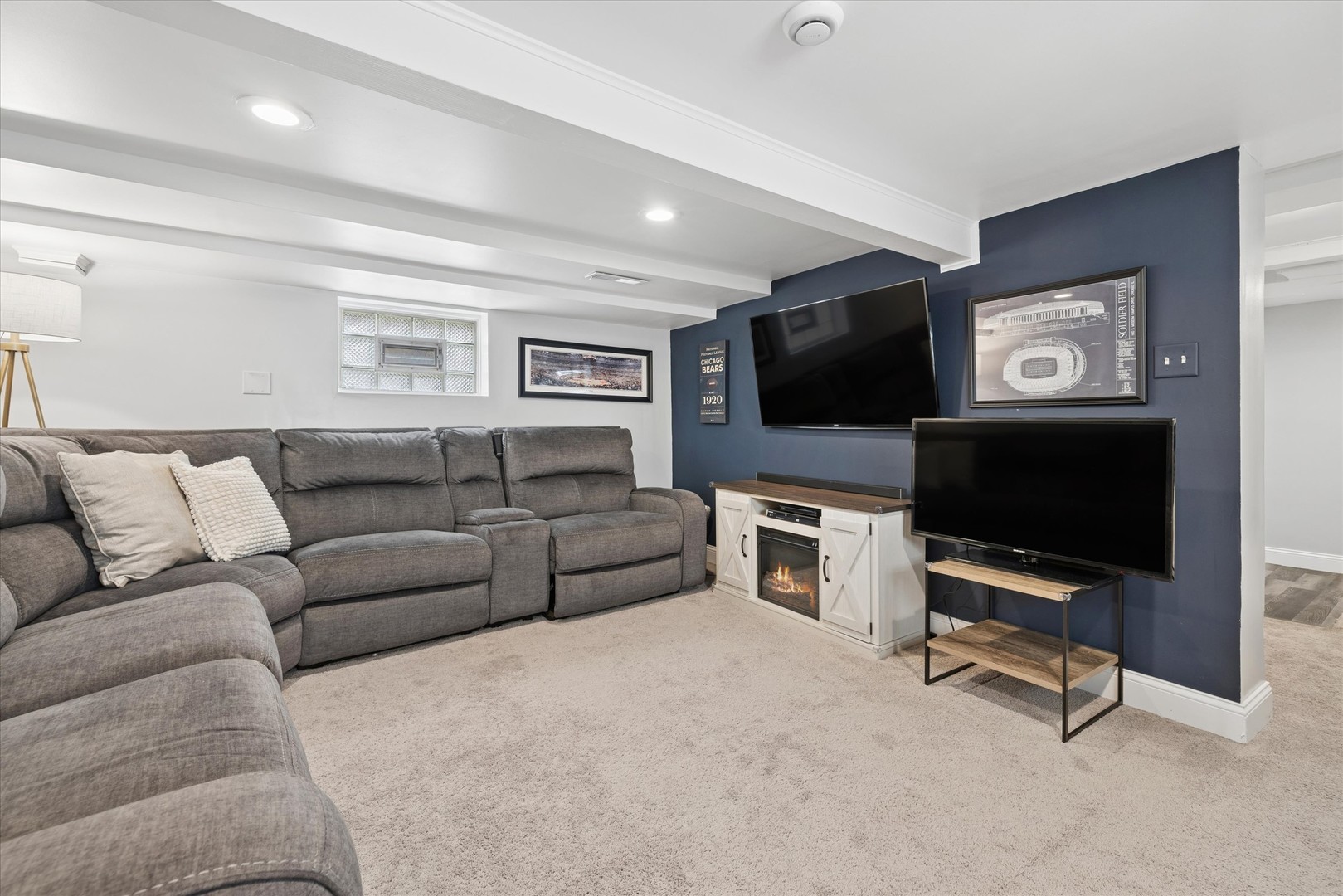 3317 N Osceola Avenue, Chicago, IL 60634