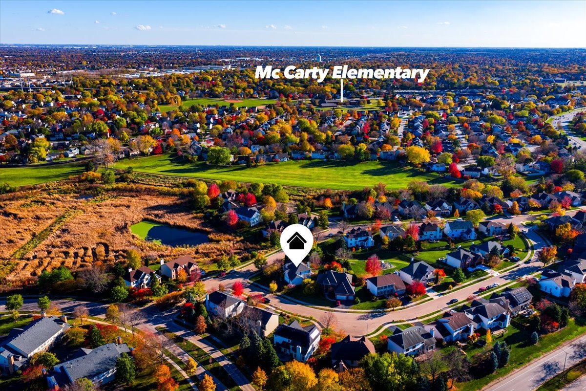 130 Alderwood Lane, Aurora, IL 60504