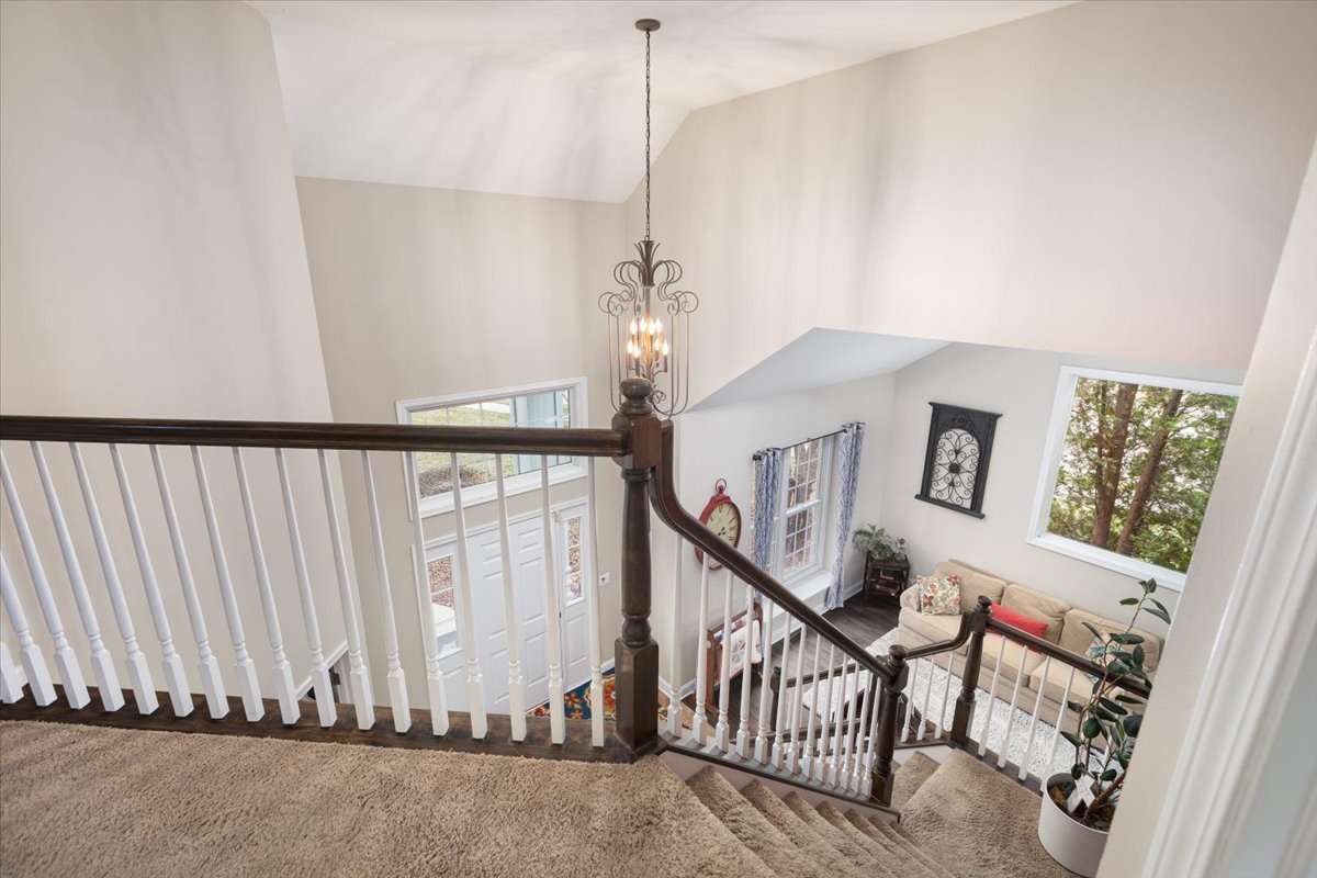 130 Alderwood Lane, Aurora, IL 60504