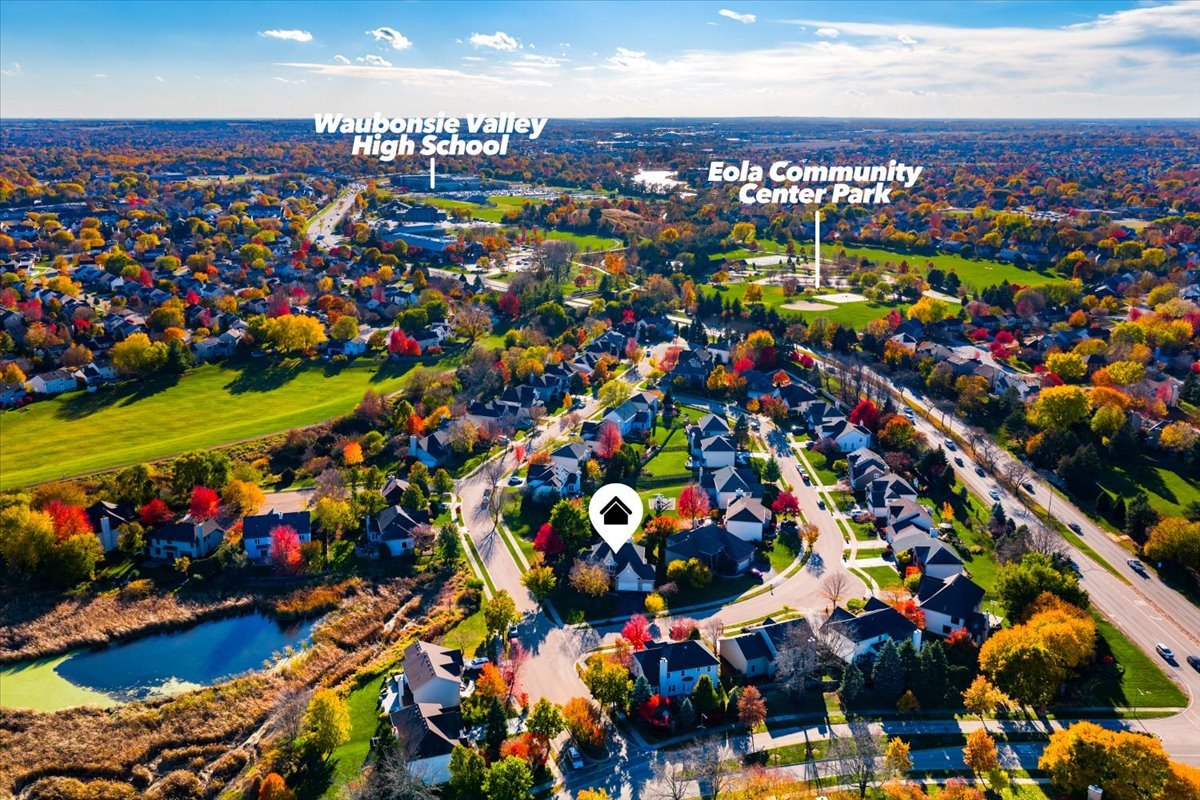 130 Alderwood Lane, Aurora, IL 60504