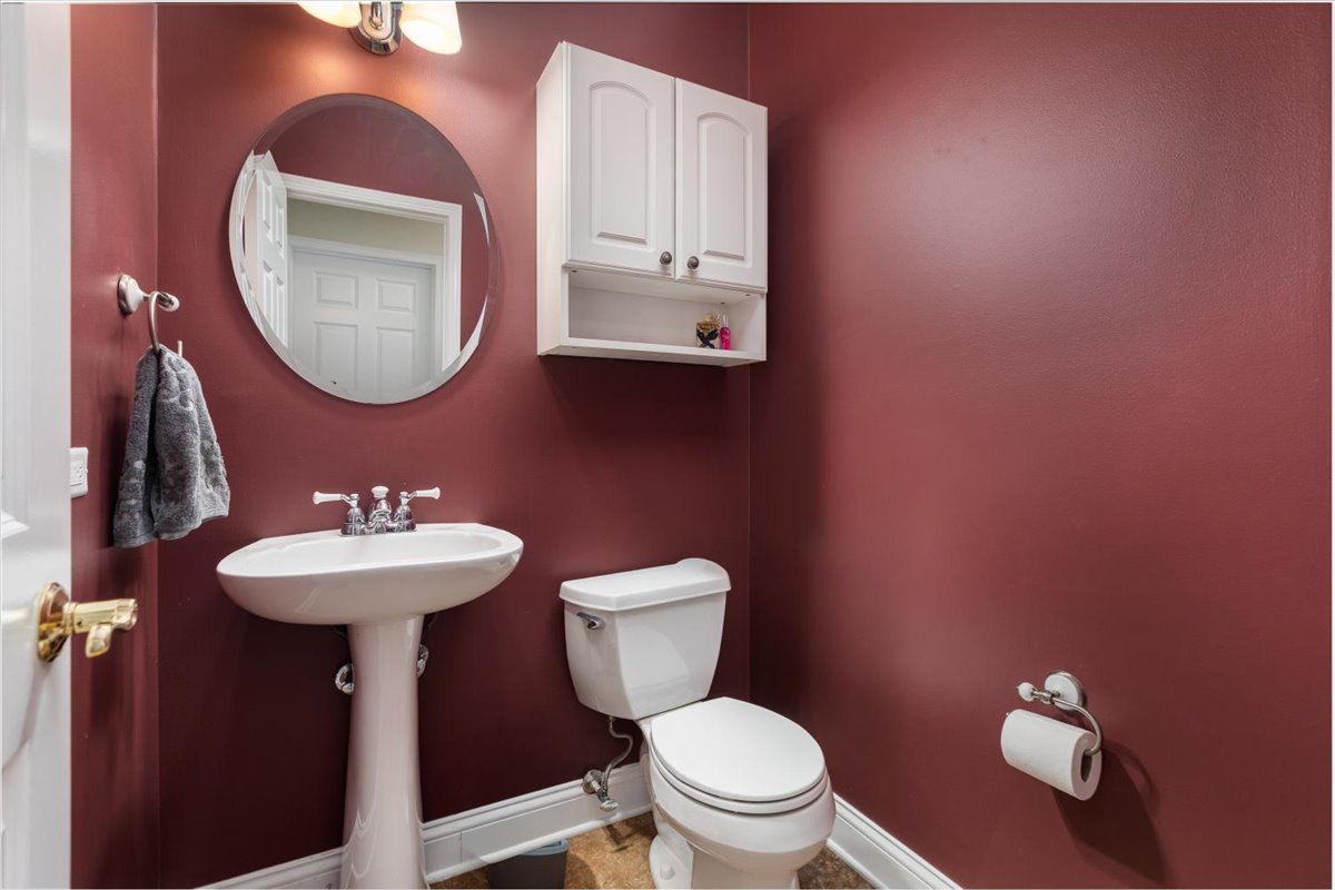 130 Alderwood Lane, Aurora, IL 60504