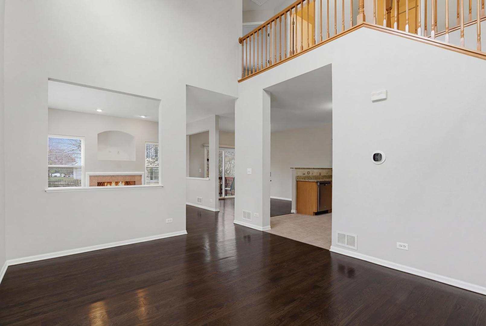 2313 Stoughton Drive, Aurora, IL 60502