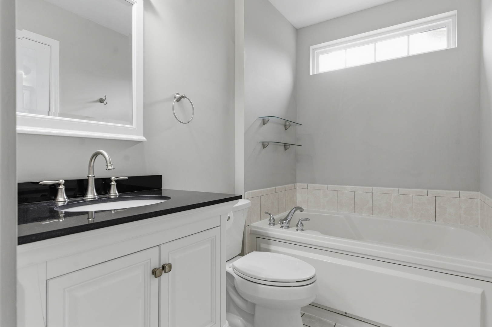 2313 Stoughton Drive, Aurora, IL 60502