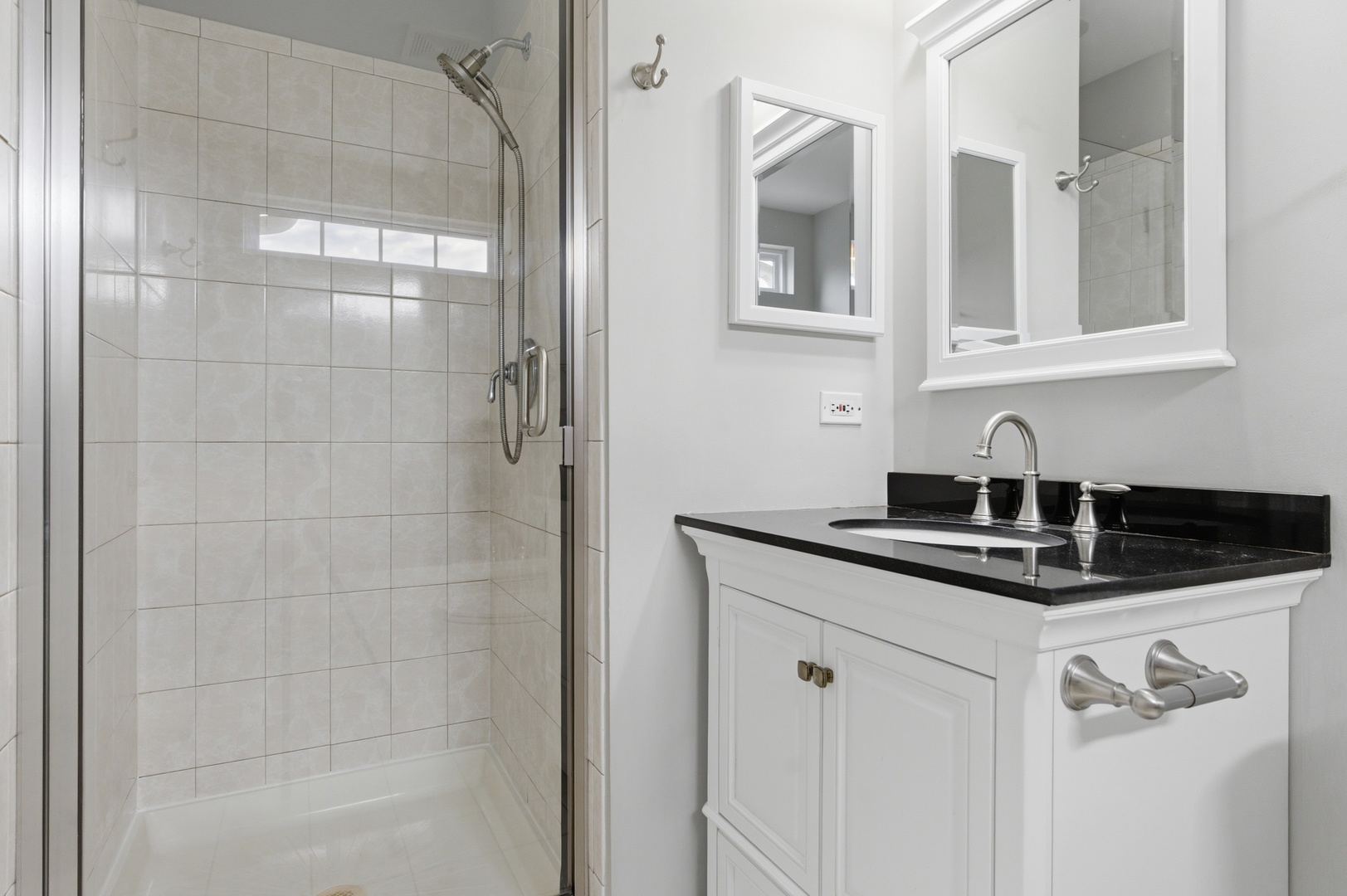 2313 Stoughton Drive, Aurora, IL 60502