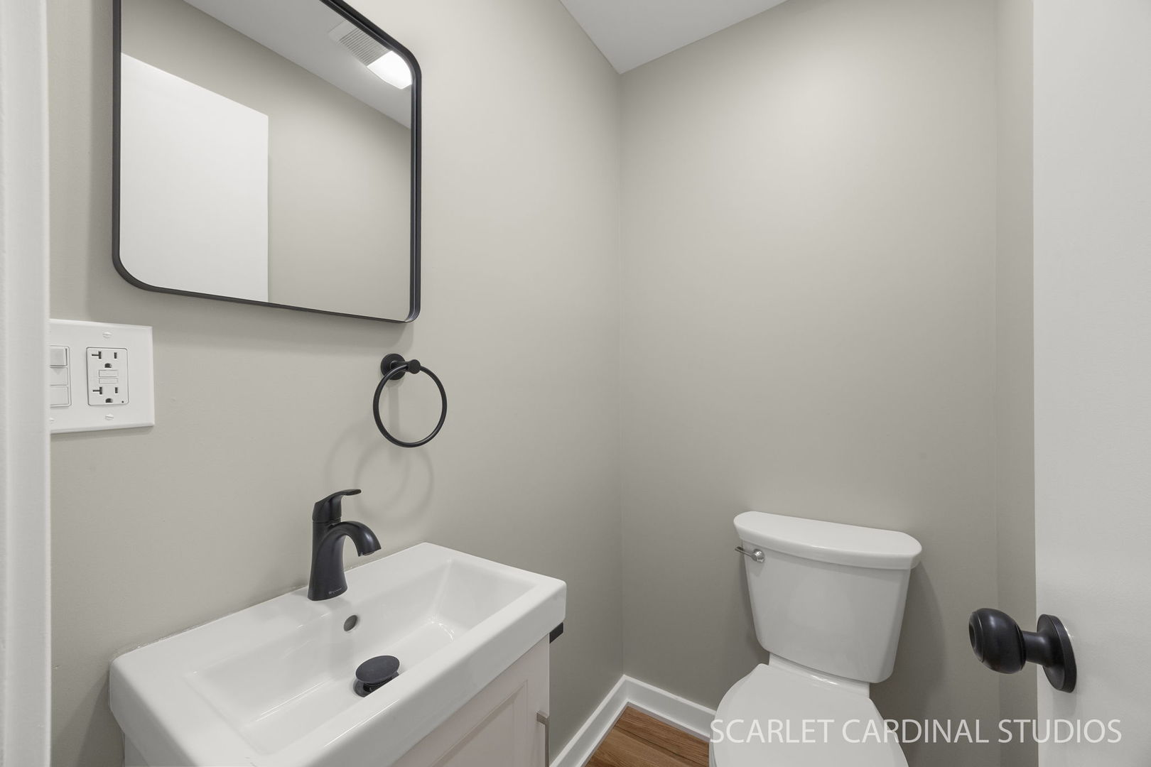 123 W Monroe Street, Villa Park, IL 60181