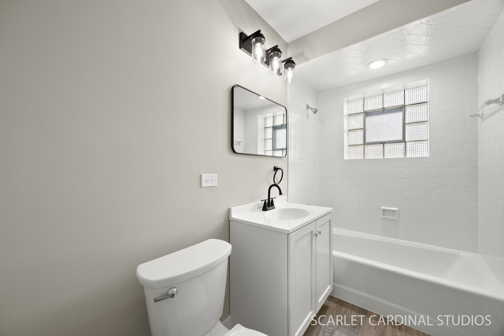 123 W Monroe Street, Villa Park, IL 60181