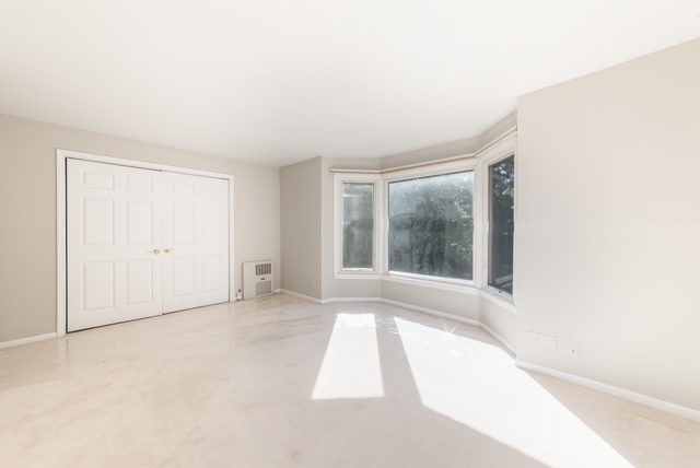 2400 WINDSOR MALL #2H, Park Ridge, IL 60068