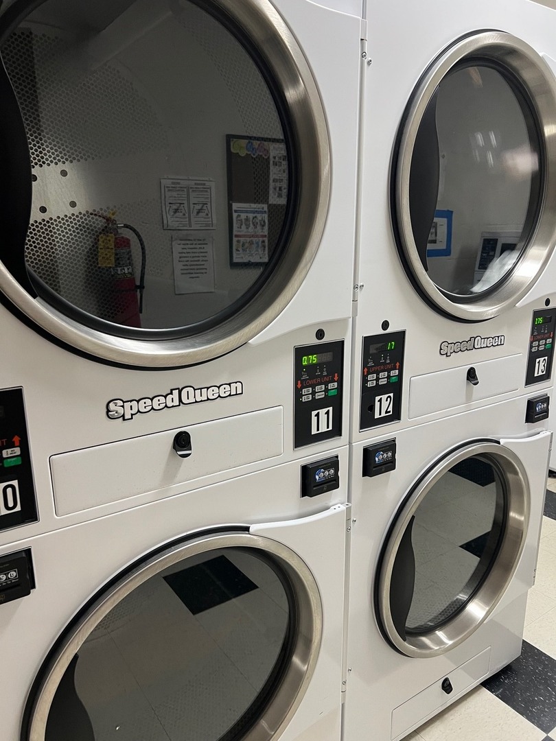 2400 WINDSOR MALL #2H, Park Ridge, IL 60068