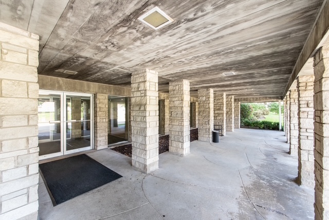 2400 WINDSOR MALL #2H, Park Ridge, IL 60068