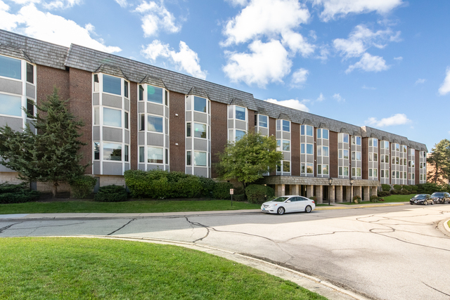 2400 WINDSOR MALL #2H, Park Ridge, IL 60068