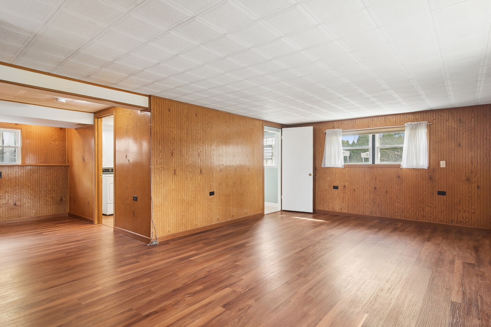 1119 S Pine Avenue, Arlington Heights, IL 60005