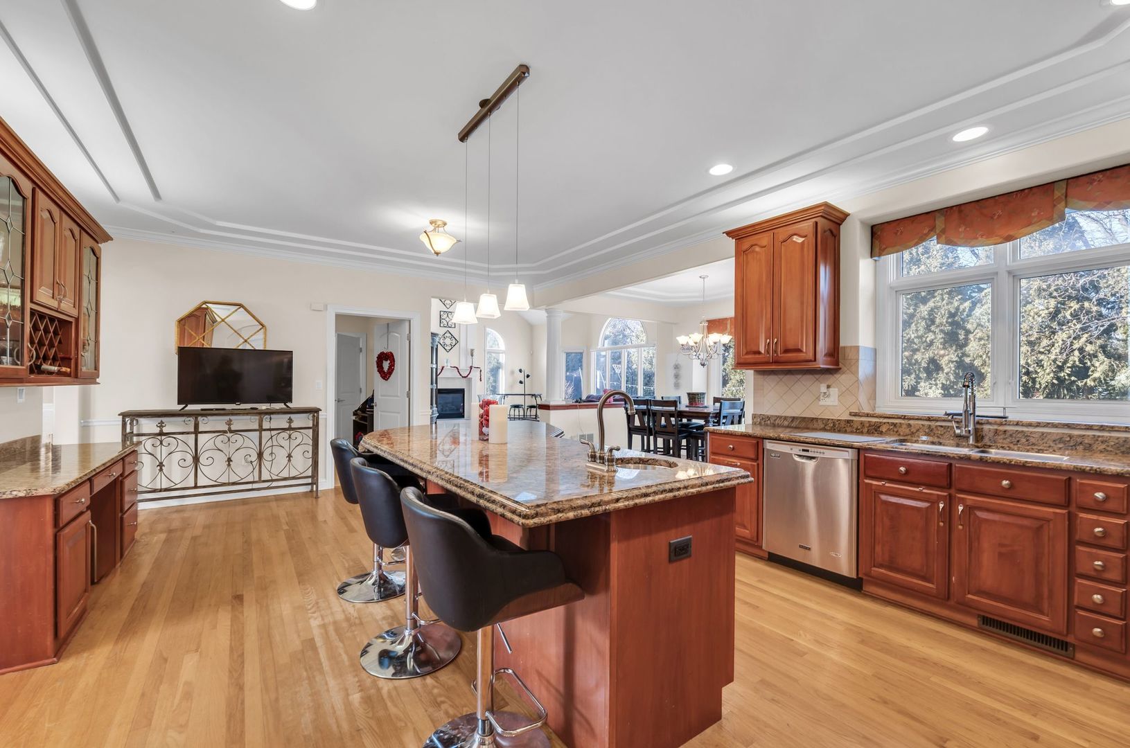 3111 Landore Drive, Naperville, IL 60564