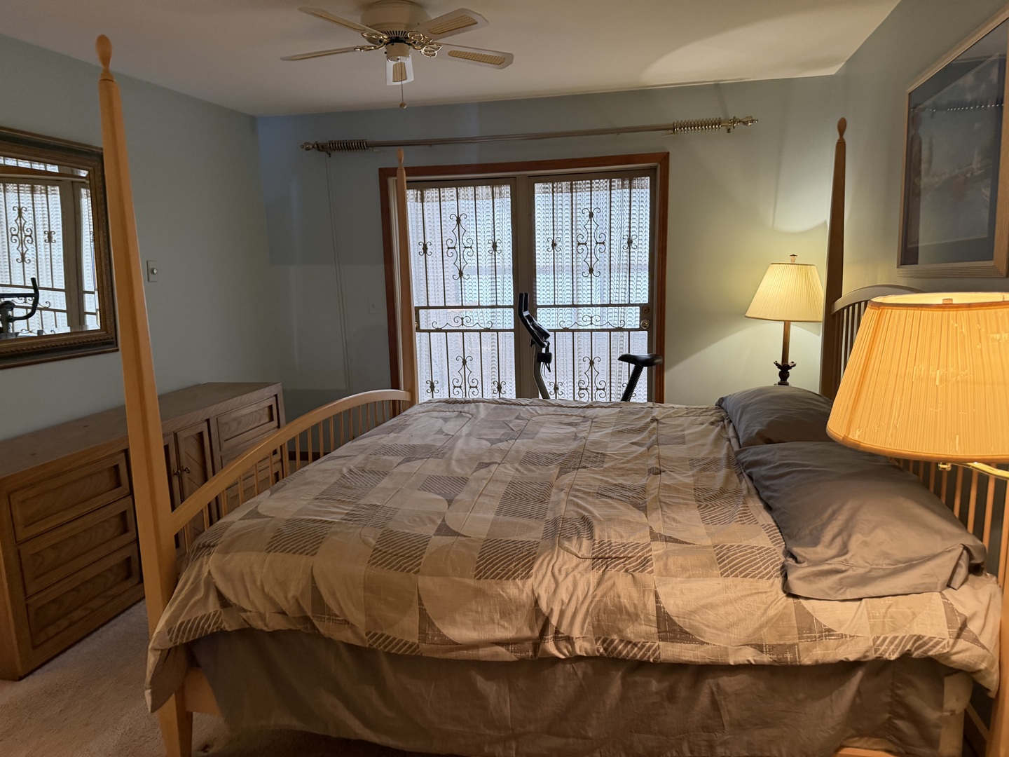 1800 Monterey Court, Hoffman Estates, IL 60169