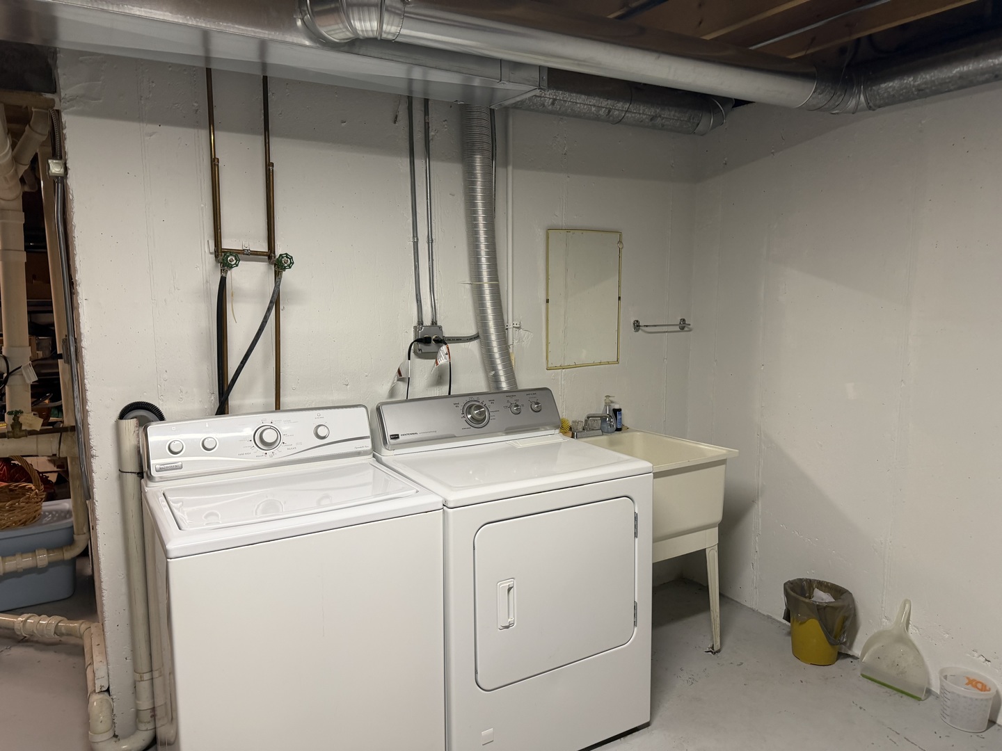 1800 Monterey Court, Hoffman Estates, IL 60169