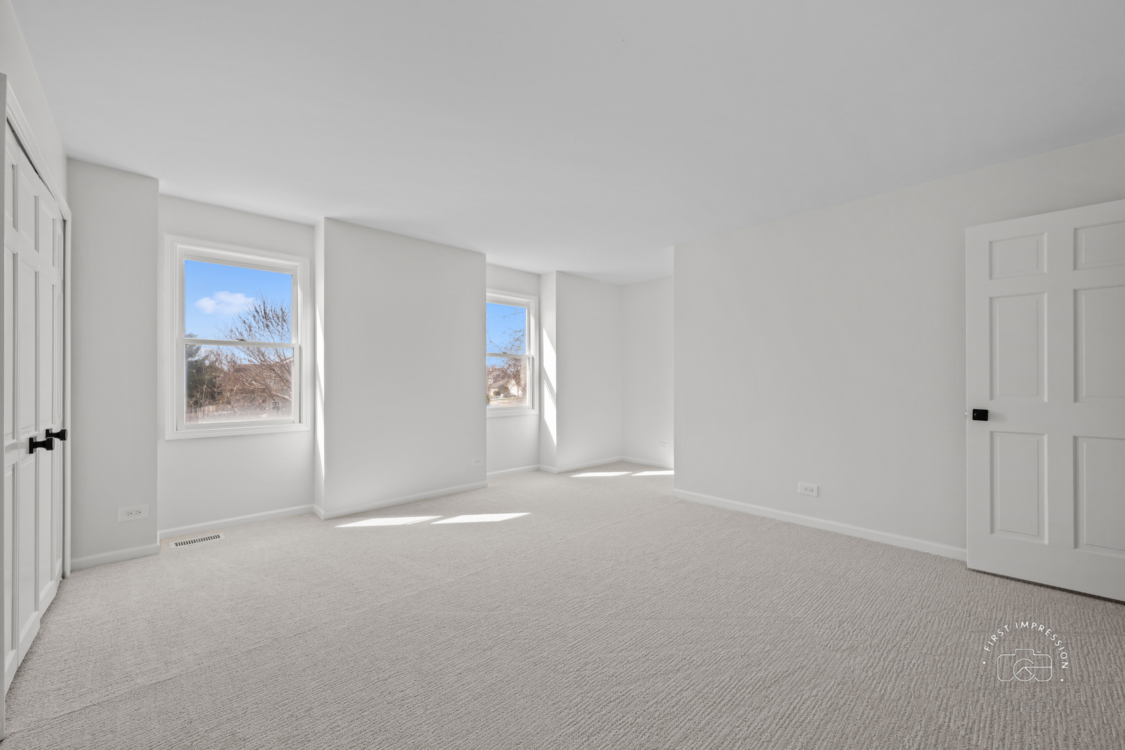 225 N Canterbury Road, Aurora, IL 60506