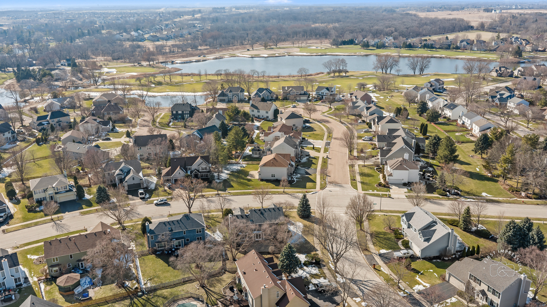 225 N Canterbury Road, Aurora, IL 60506