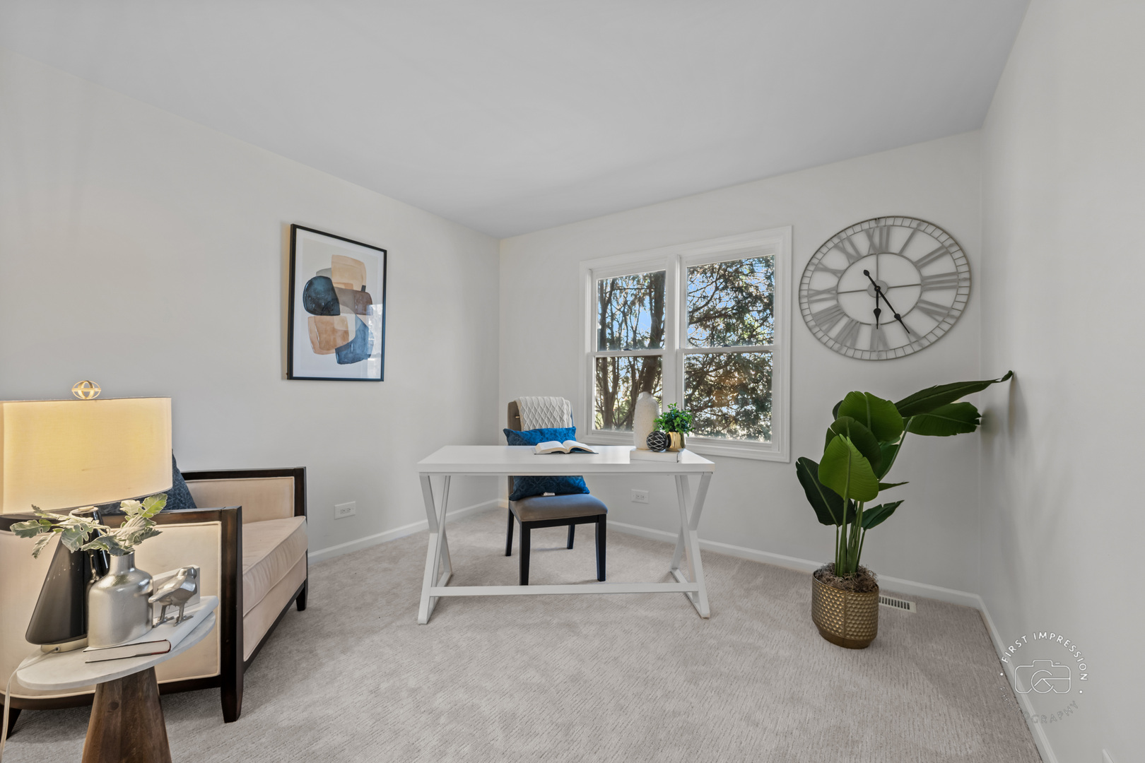 225 N Canterbury Road, Aurora, IL 60506