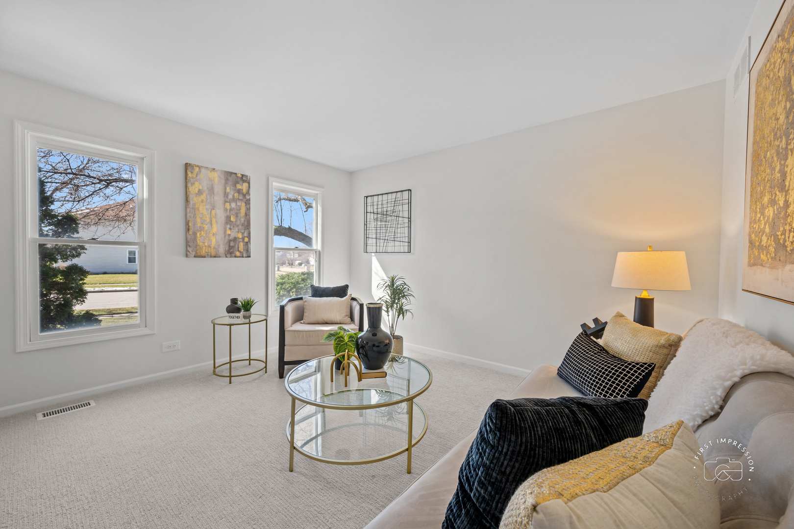 225 N Canterbury Road, Aurora, IL 60506