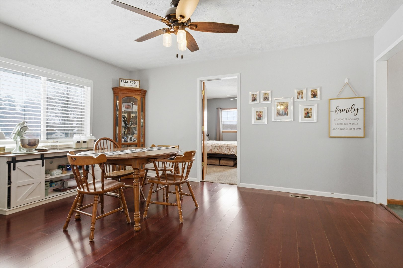 1306 Kirkwood Drive, Pontiac, IL 61764