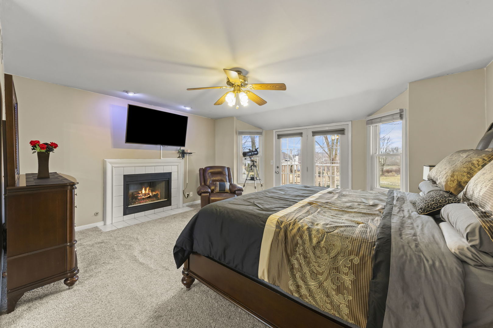 1480 Colorado Avenue, Aurora, IL 60506