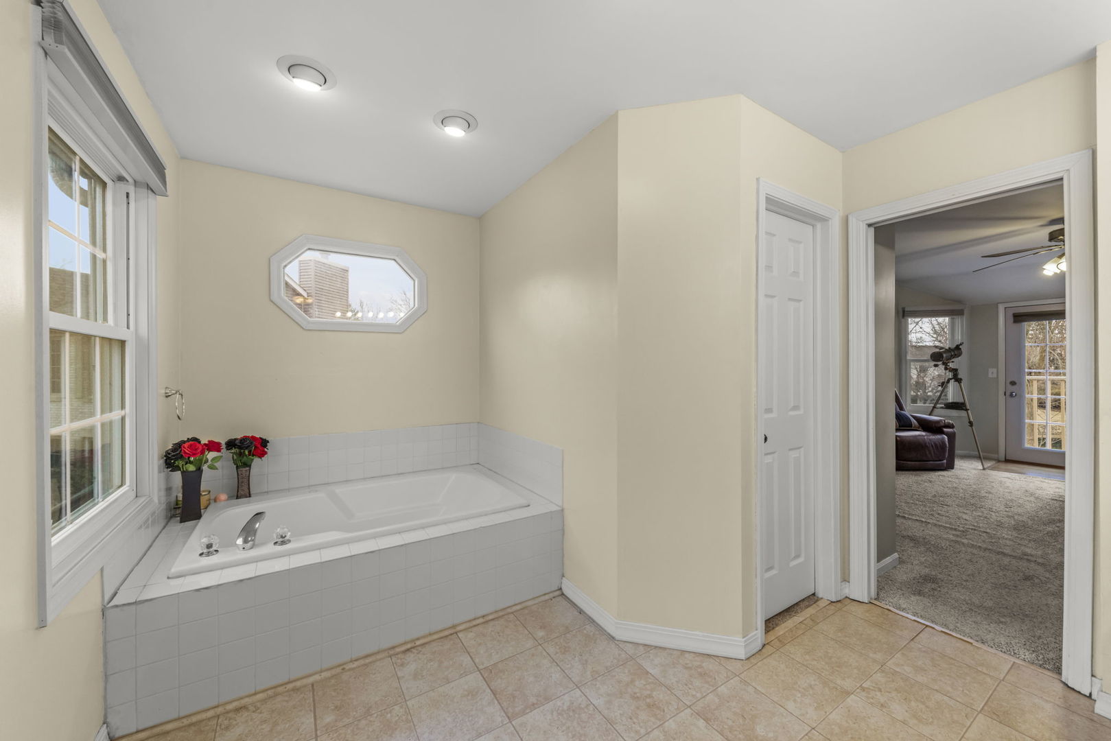 1480 Colorado Avenue, Aurora, IL 60506