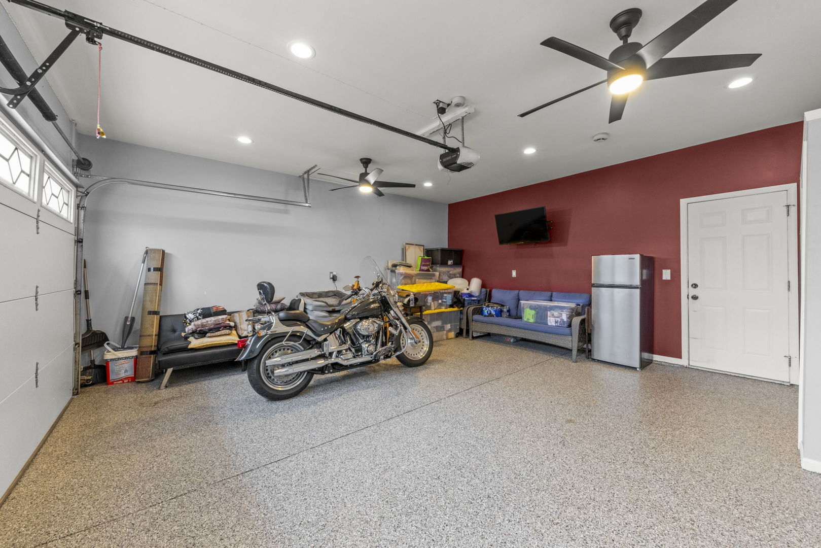 1480 Colorado Avenue, Aurora, IL 60506