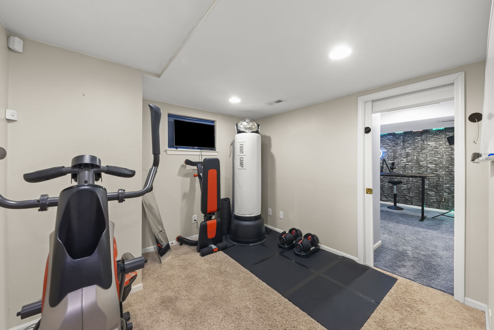 1480 Colorado Avenue, Aurora, IL 60506