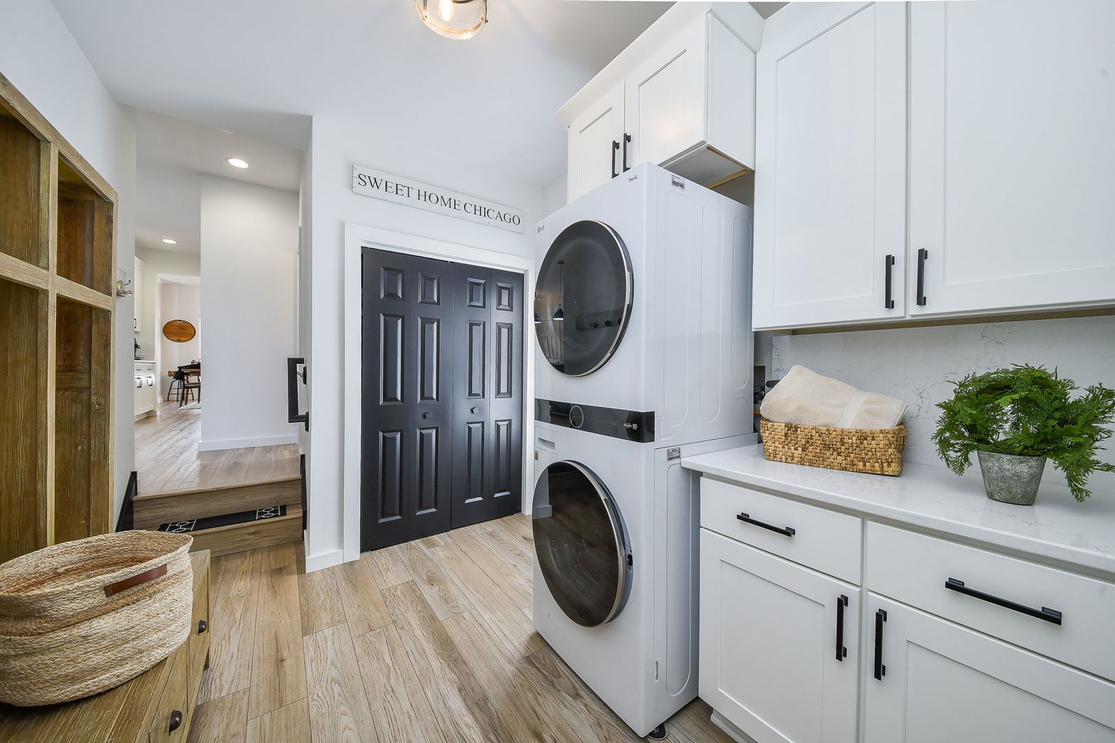 39W232 Armstrong Lane, Geneva, IL 60134