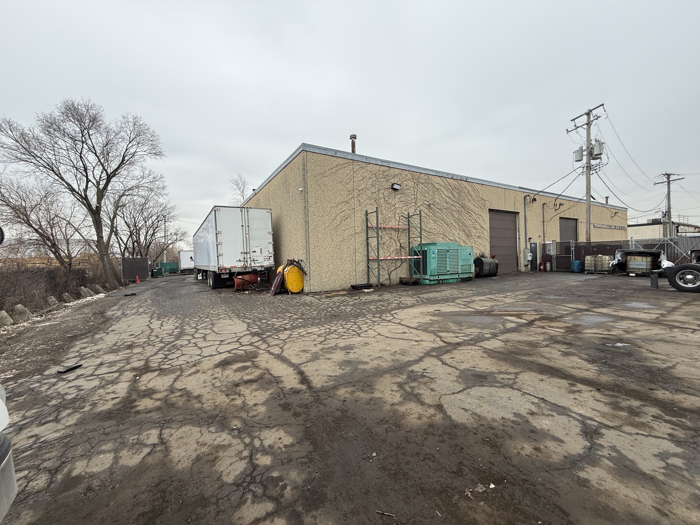 1061 Waveland Avenue, Franklin Park, IL 60131