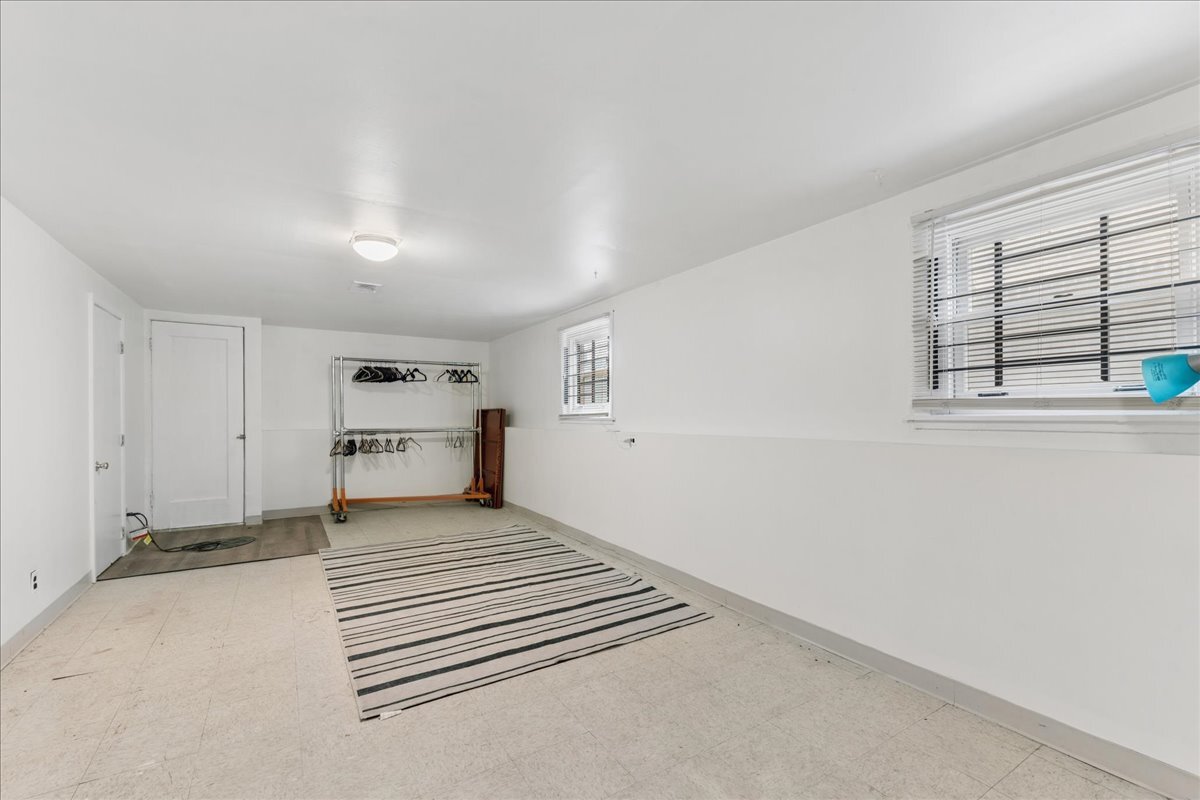 5338 N Kedzie Avenue, Chicago, IL 60625