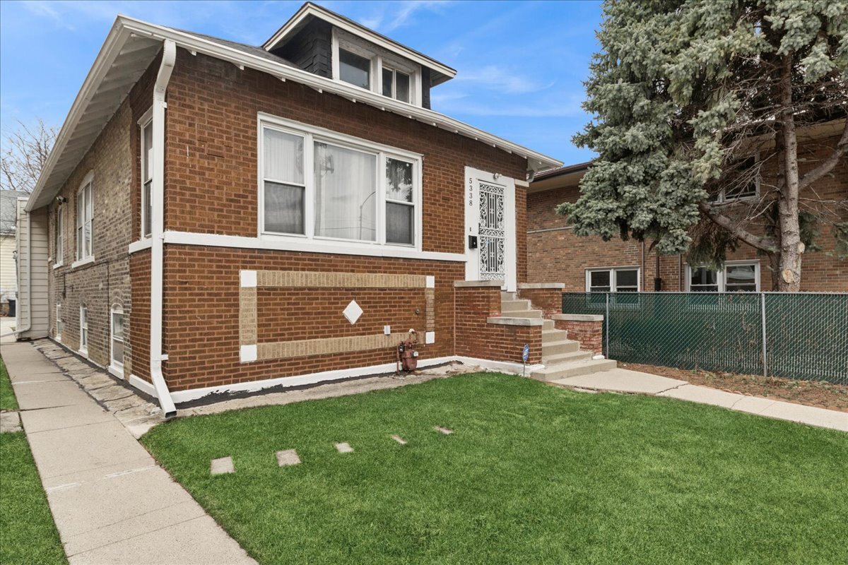 5338 N Kedzie Avenue, Chicago, IL 60625