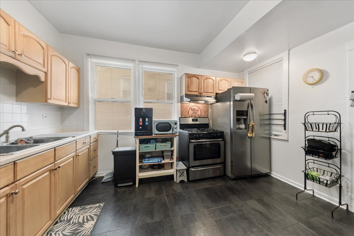 5338 N Kedzie Avenue, Chicago, IL 60625