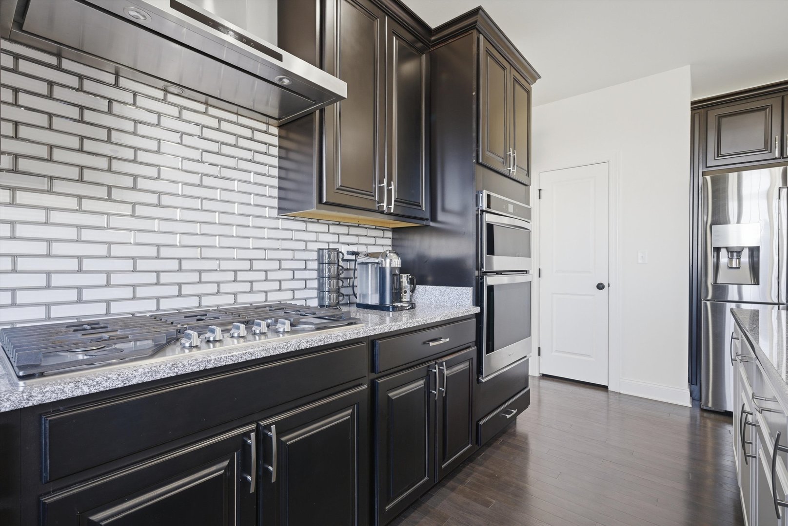 2617 Barker Drive, Batavia, IL 60510