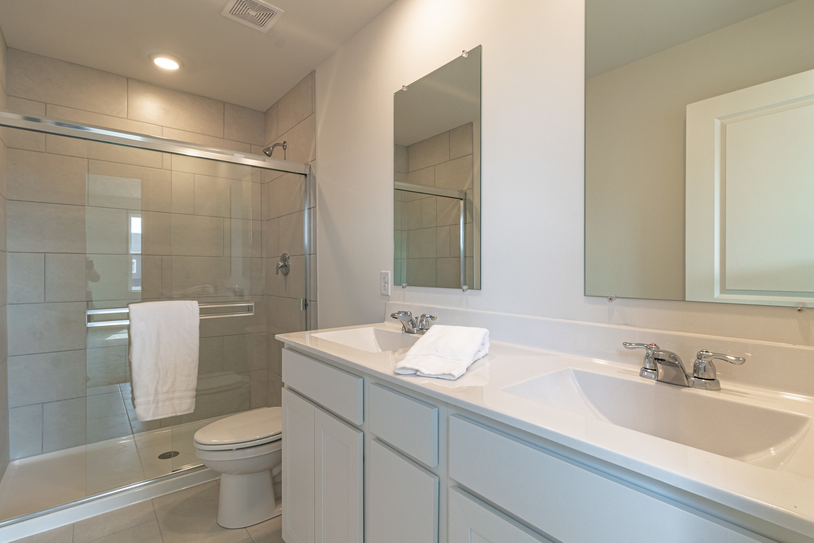 2111 Yellowstone Boulevard #2111, Mundelein, IL 60060