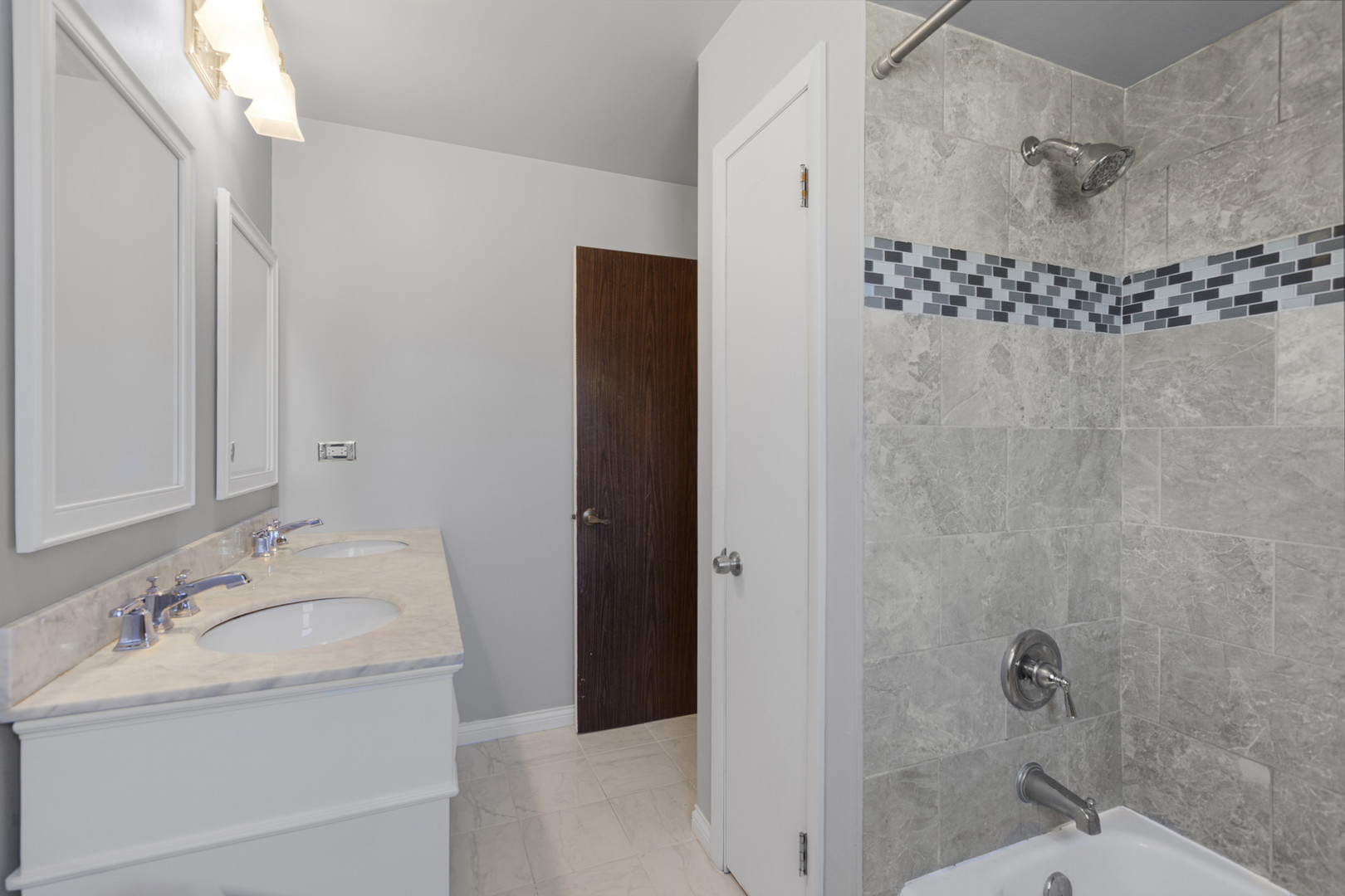 1400 Palmer Street, Downers Grove, IL 60516