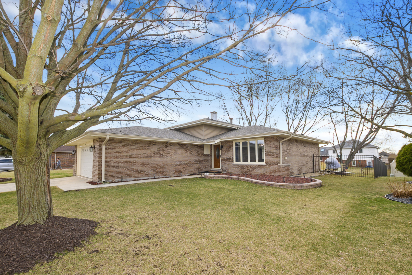 16418 Bormet Drive, Tinley Park, IL 60477