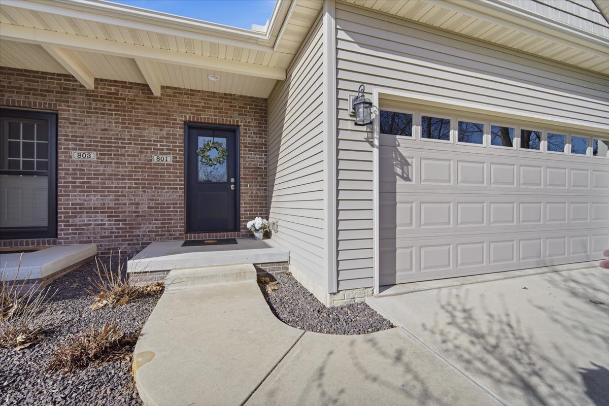 801 Wartburg Drive, Bloomington, IL 61704