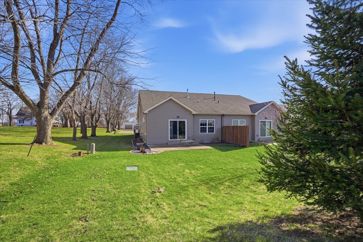 801 Wartburg Drive, Bloomington, IL 61704