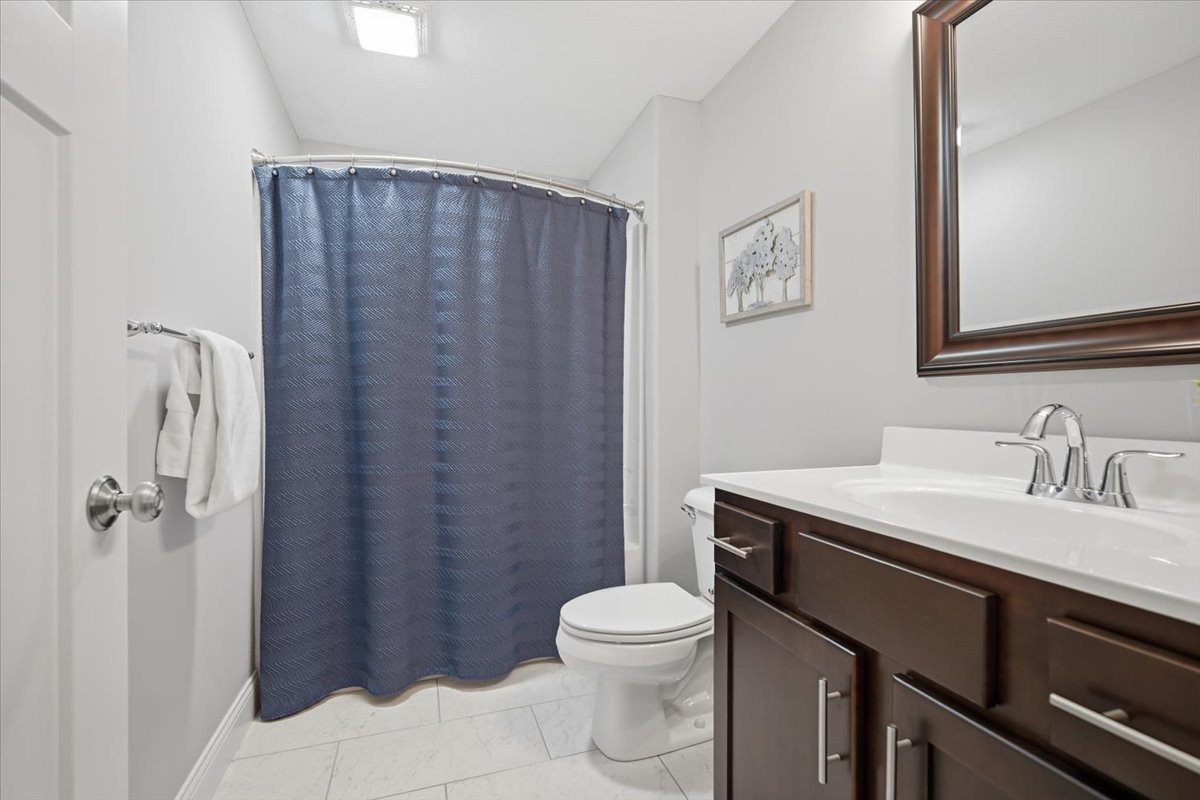 801 Wartburg Drive, Bloomington, IL 61704