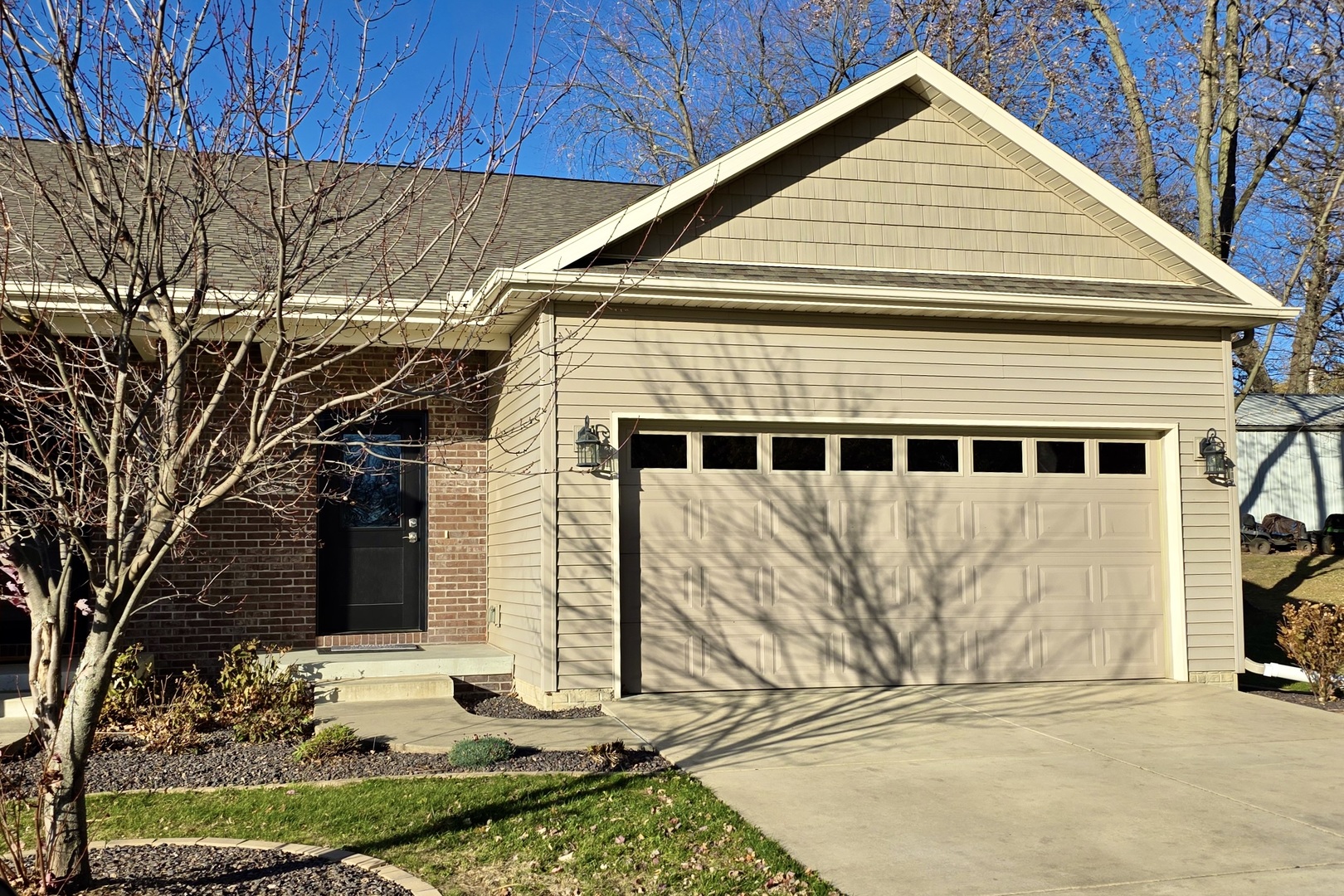 801 Wartburg Drive, Bloomington, IL 61704